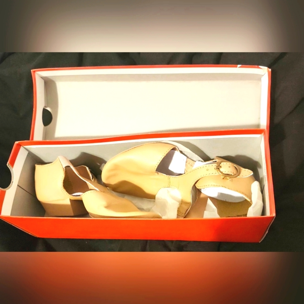 Capezio Pedini 321 Children's Dance/Jazz Shoes, Caramel- Multiple sizes! - Picture 1 of 4